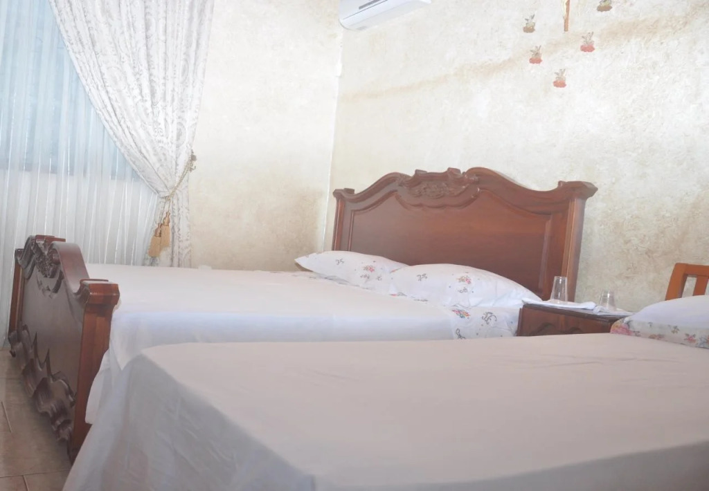 Srinik Guest House
