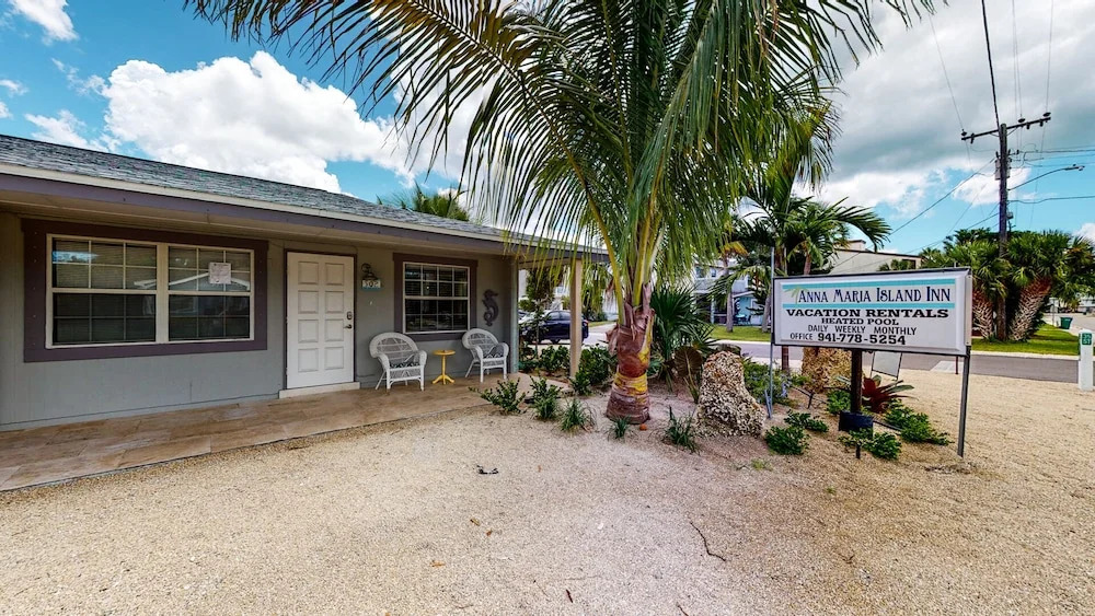 The Retreat at Anna Maria Island Inn