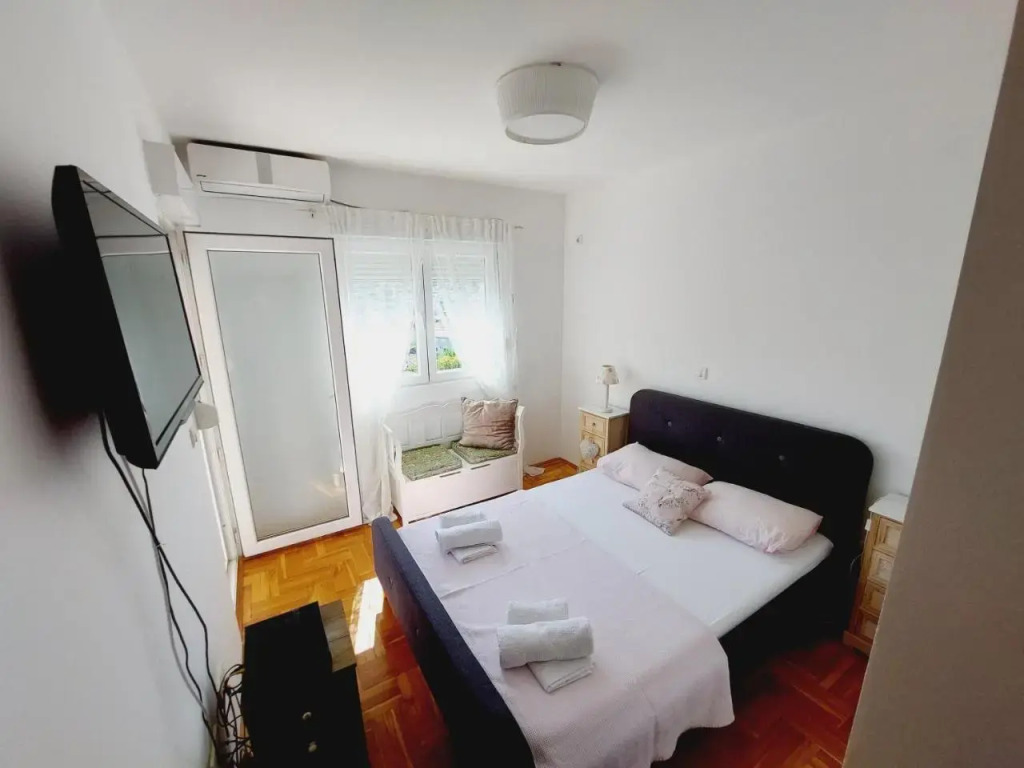 Sweet Apartment