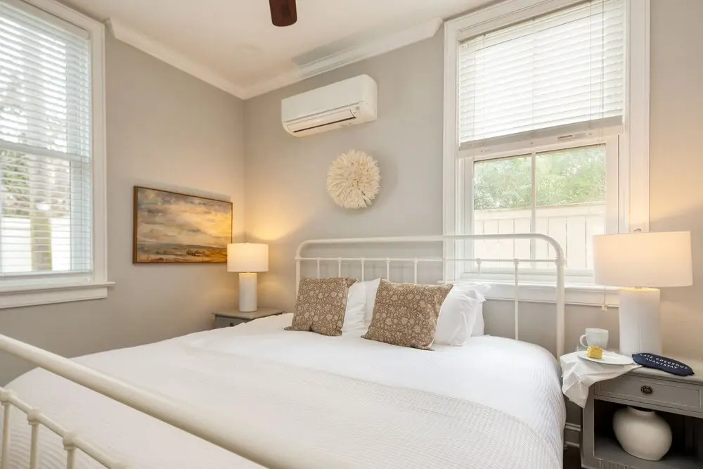 The Chapel Compound by AvantStay 3 Home Buyout w Hot Tub In Fantastic Charleston Location