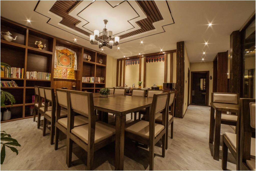 Blossom Dynasty Inn