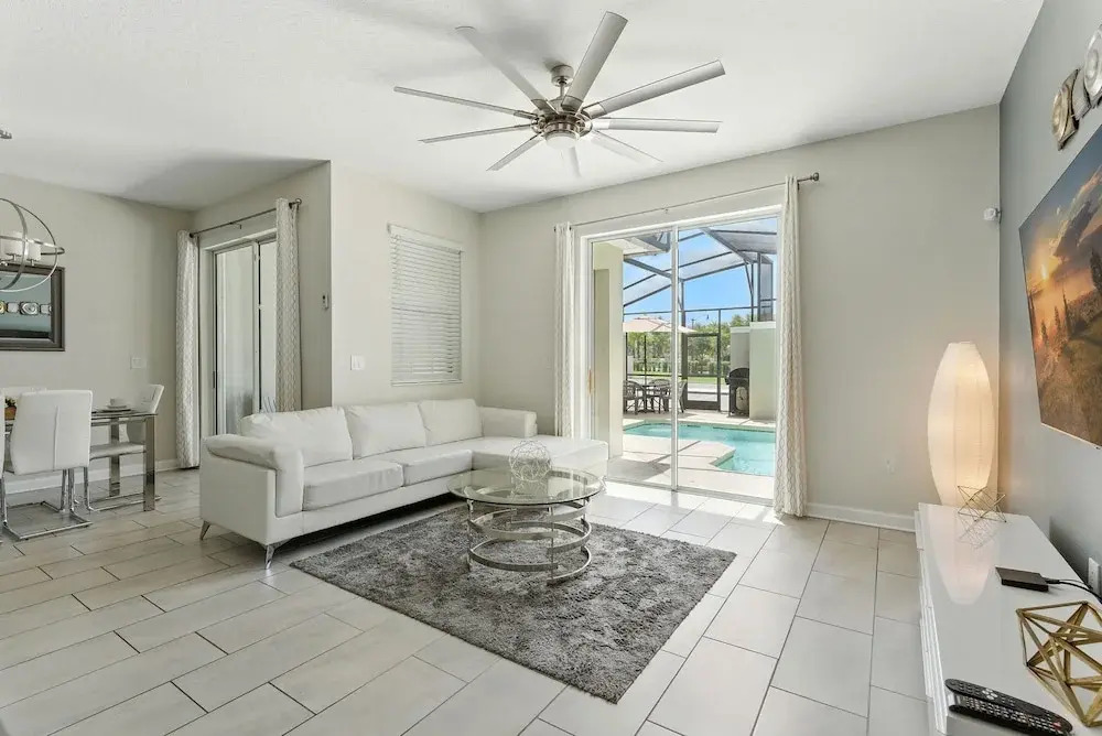 Comfort Stay With Pool Near Attractions