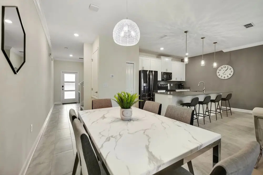 Magic Lily - Storey Lake By Shine Villas #834