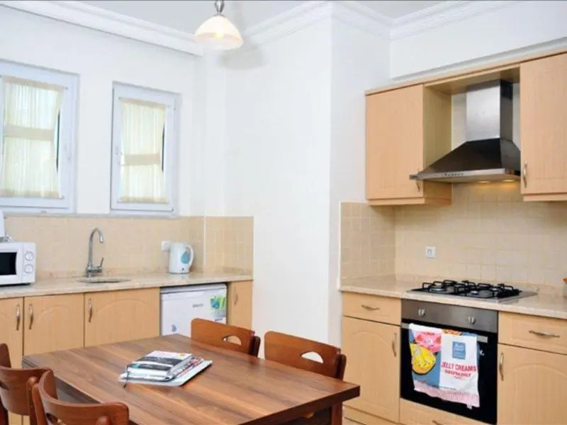 Deska Hisar Garden Apartments