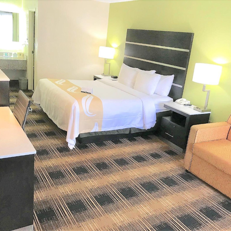 Quality Inn & Suites Mt Chalet