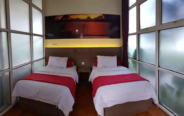 Bukit Cikahuripan Resort