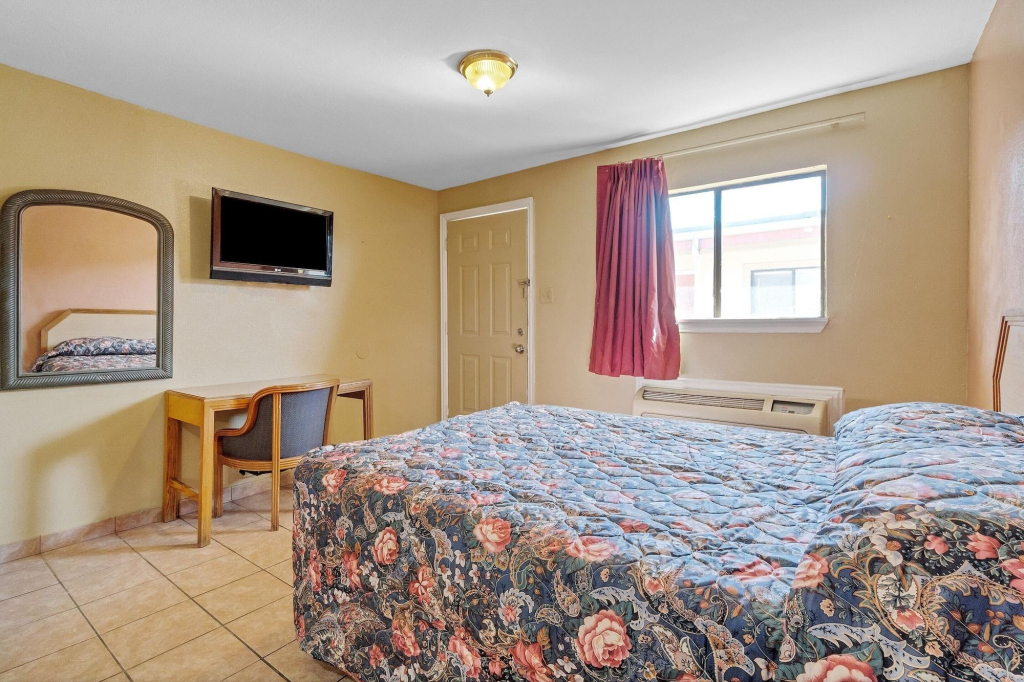relax motel