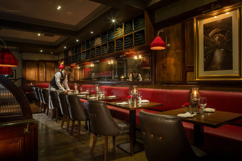 Newpark Hotel