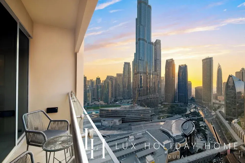 LUX  The EMAAR Fashion Avenue Studio 2