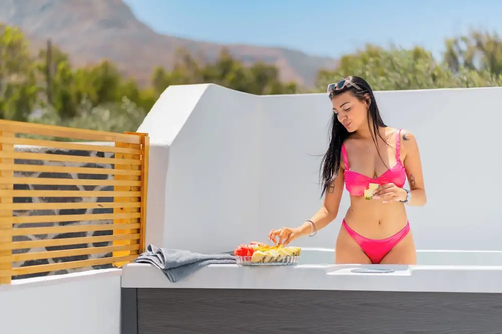 Oliva Suites Santorini