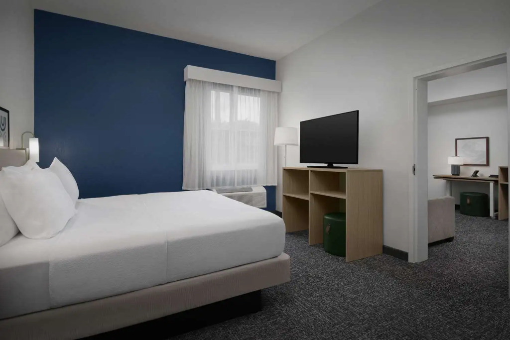 Spark by Hilton Miami Doral