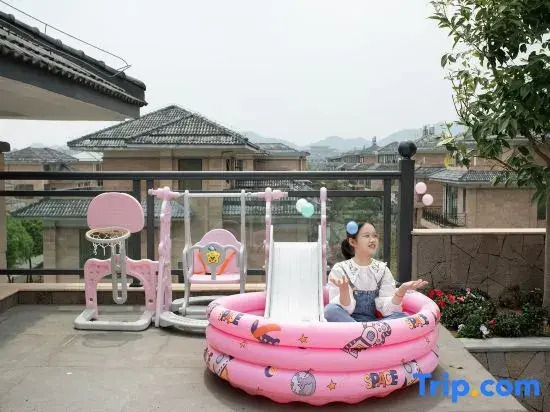 Tengchong Pujing Huaxi Wenquan Homestay