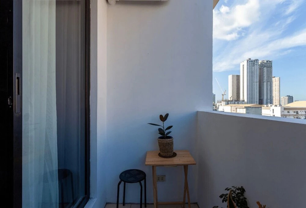 Buenbyahe Rooms  F Residences near Edsa