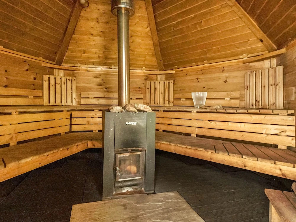 Eden Lodge
