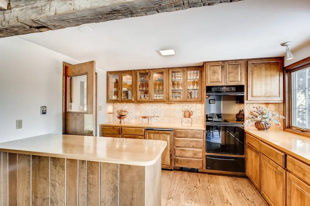 County Road Home 1761