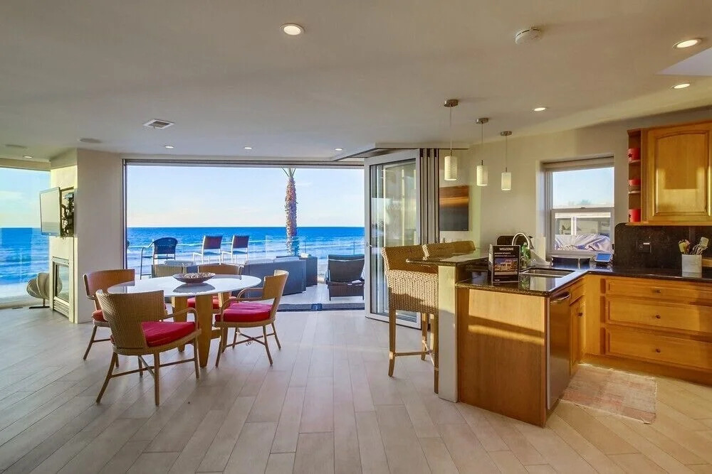 Beachside Getaway III 5 Bedrooms 4 Bathrooms Home