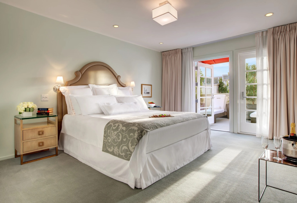 Luxe Hotel Rodeo Drive