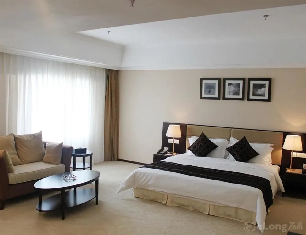 Zhuhai Junyi International Hotel (Sports Center store)