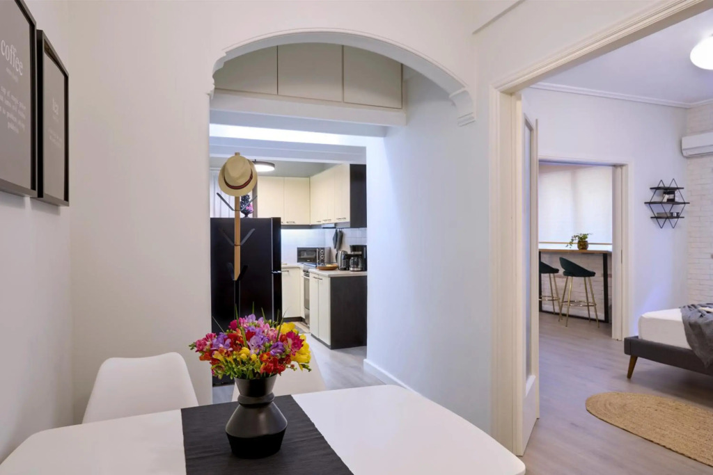 Acropolis Unique 2BD Apartment with Prive Entrance