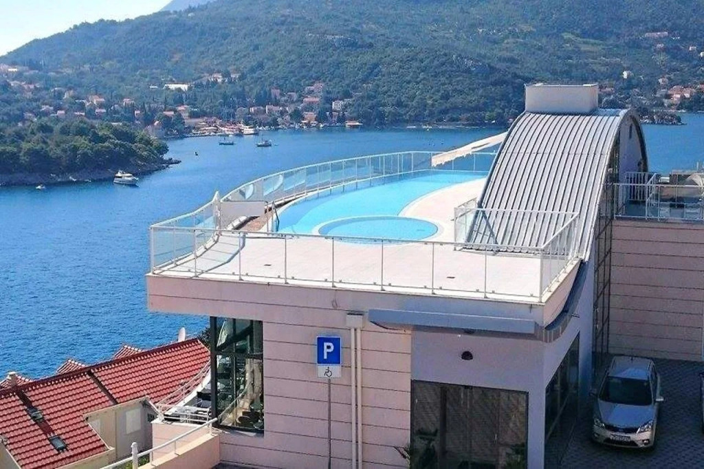 Villa Paradiso 2