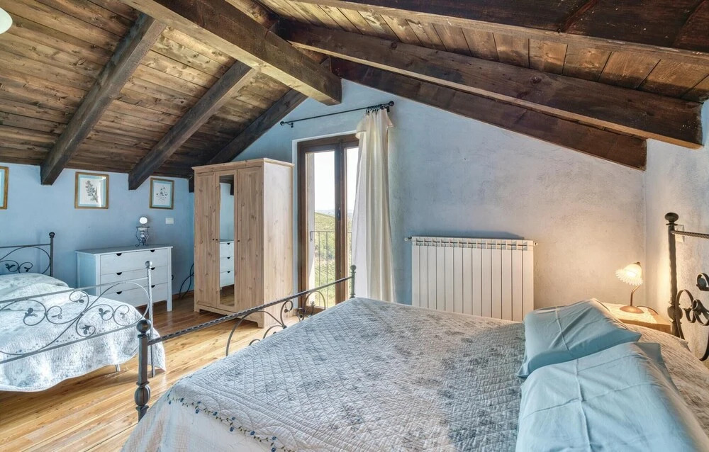 Stunning Home in Castelnuovo Calcea With Wifi and 7 Bedrooms