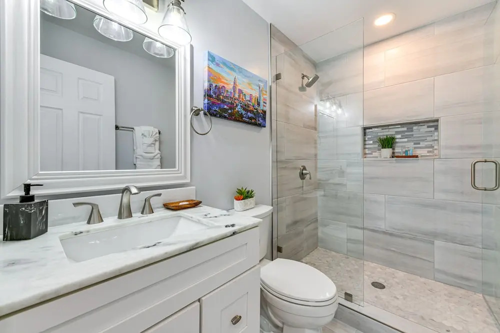 Newly Updated Home ~ 3 Mi to Downtown Charlotte!
