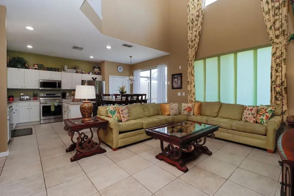 7 Bedrooms Perfect For Large Families Or Groups!