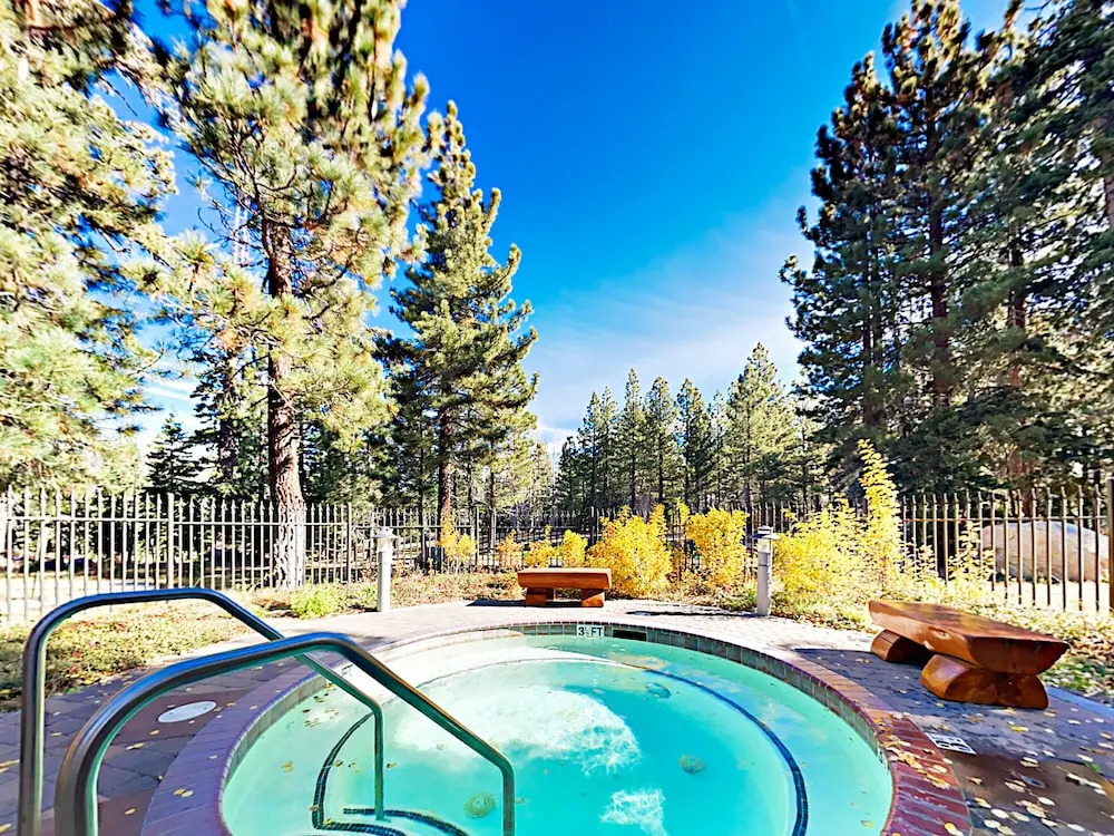 2br W/ Hot Tub At Sierra Star Golf Course 2 Bedroom Condo