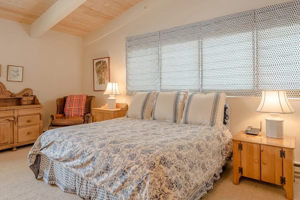 Saddle Road Home 104 by RedAwning