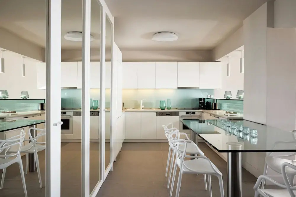 Crystal Green Residences Voula