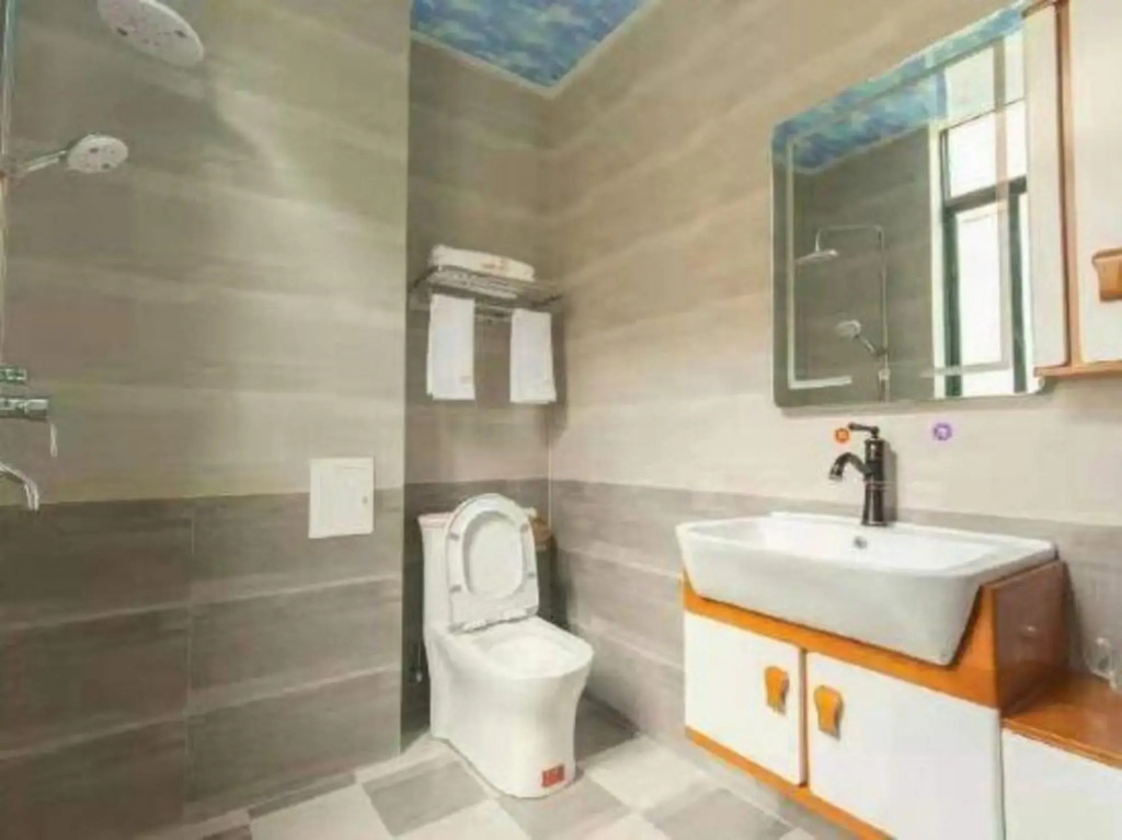 Hanya Theme Hotel