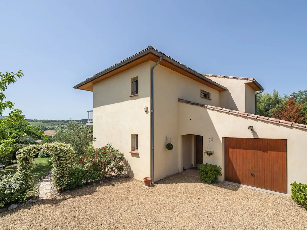 Villa in Limoux with Private Pool & Mountain Views