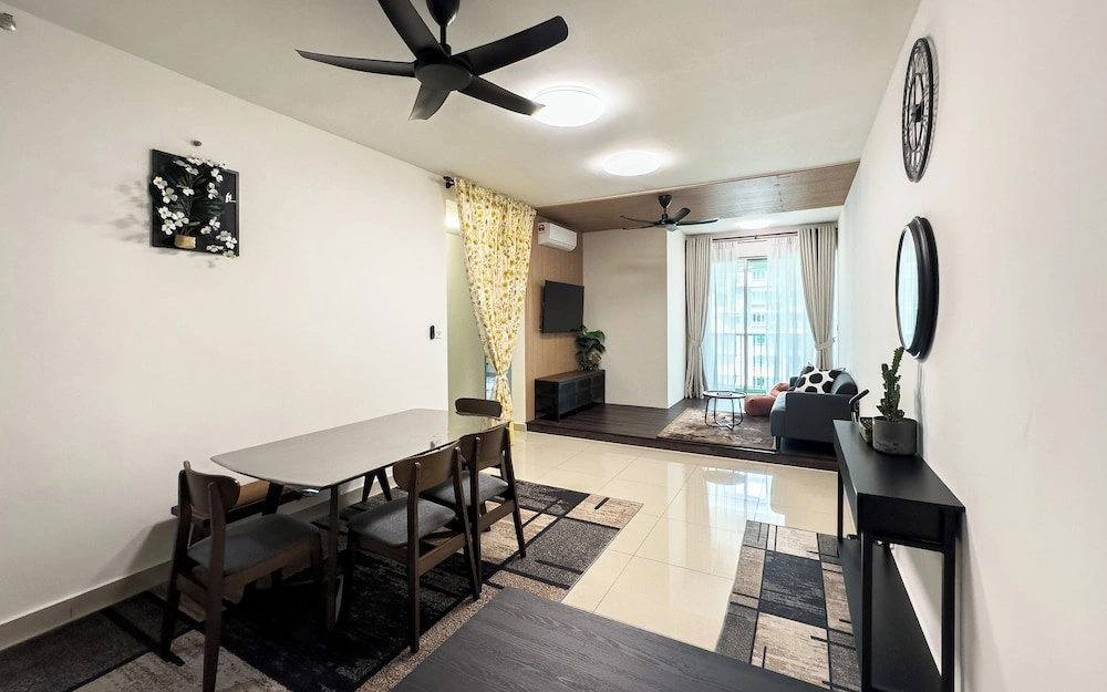 Residensi Suasana Damai by Airhost
