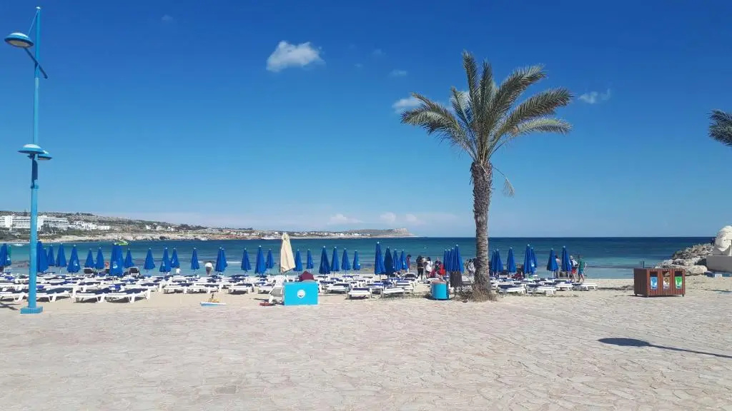 Liopetri 2-bed Apt, Sleeps 6, Pool, 10min to Beach