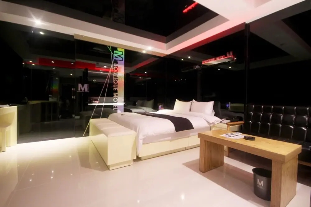 S Motel