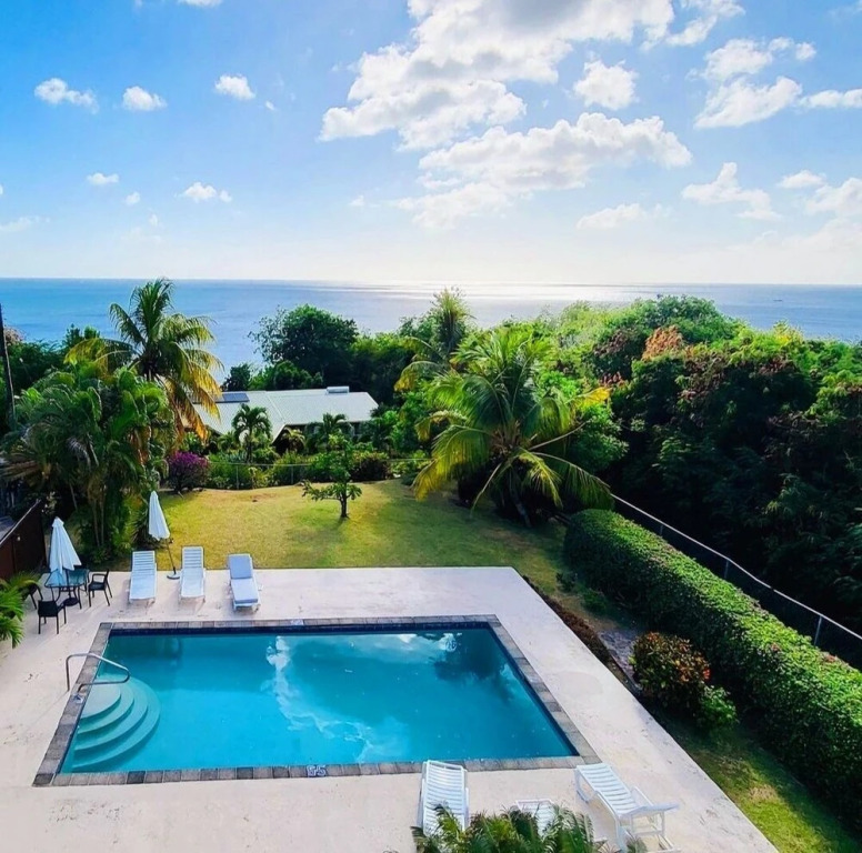 Two Bedroom Villa with Private Pool Near to Beaches - Date House 2 Villa by RedAwning