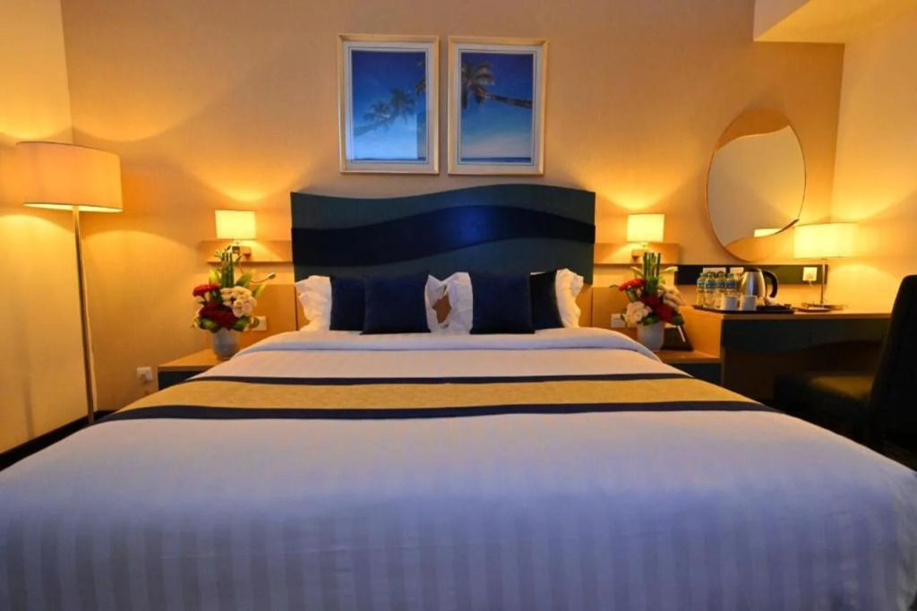 Harbour Suites Hotel