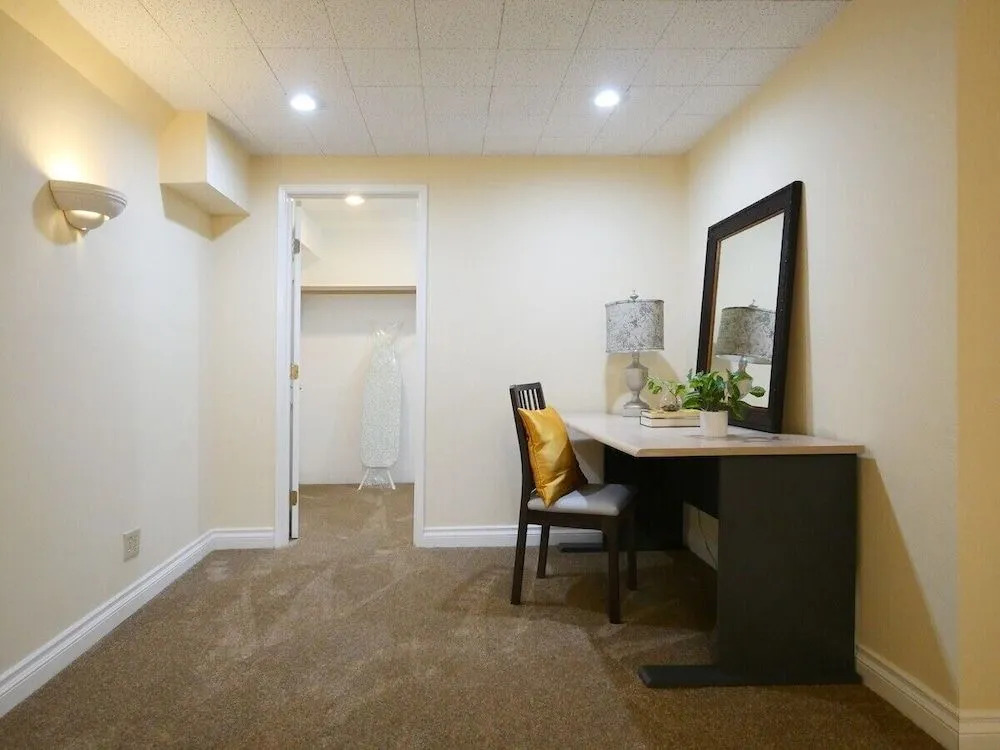 Modern, Exquisite 2-bedroom Home in Lafayette