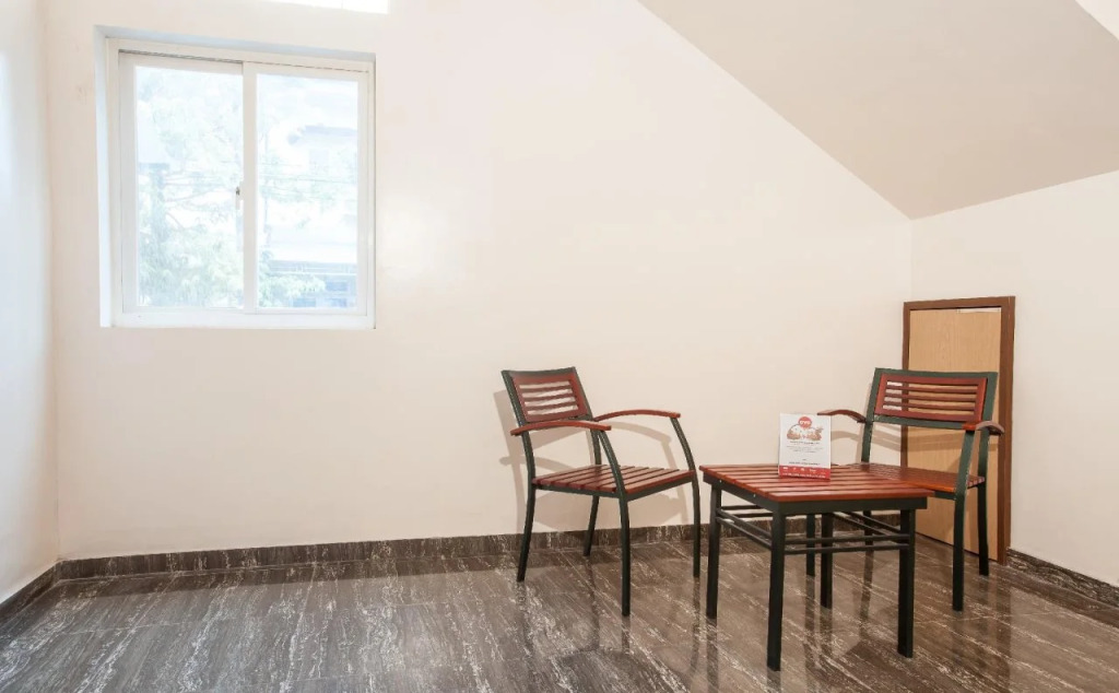 Lg Residence By OYO Rooms