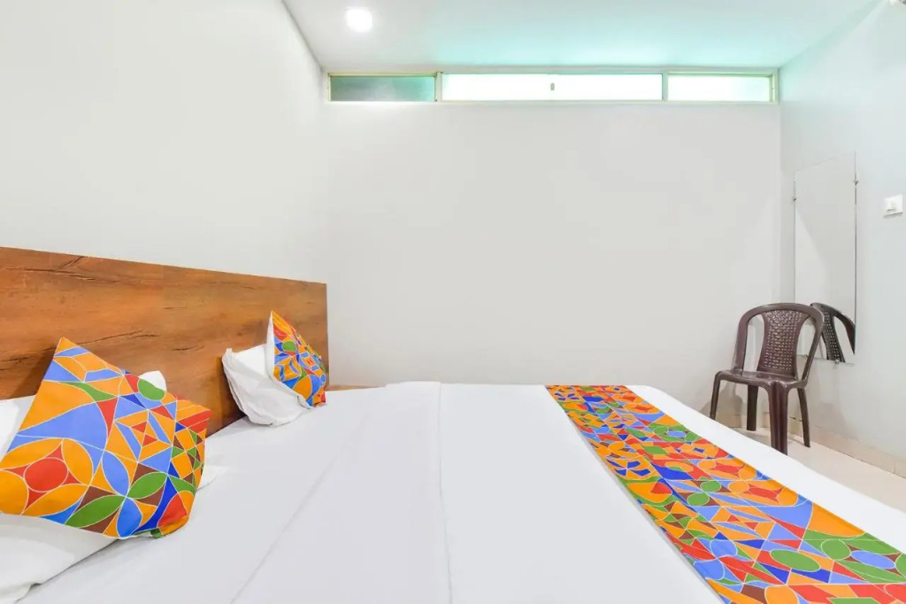 FabHotel Raghumani Palace - Nr Mahakal Mandir
