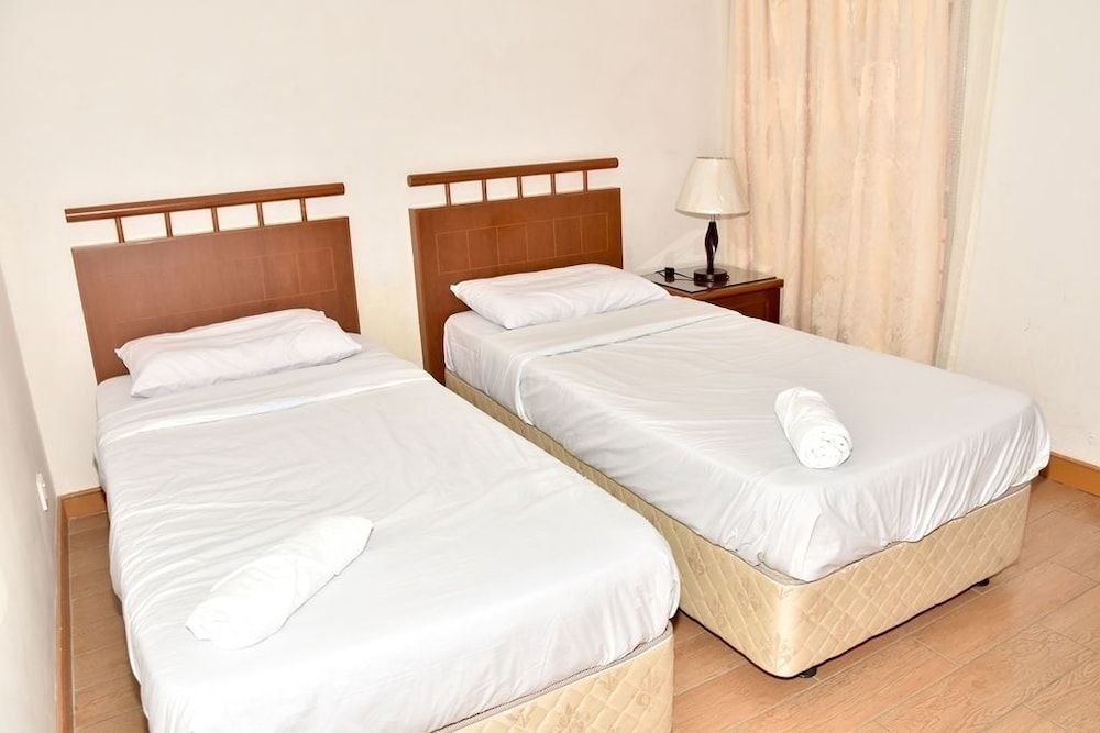 Homestay Marina Court Resort