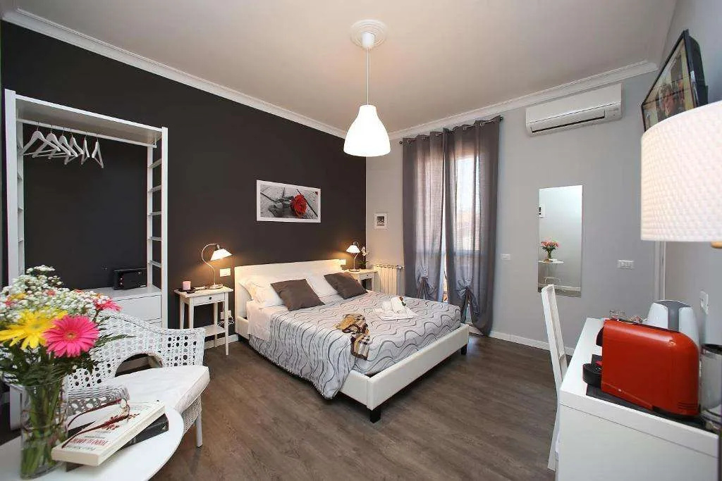 A 2 Passi Dai Musei Luxury Guest House
