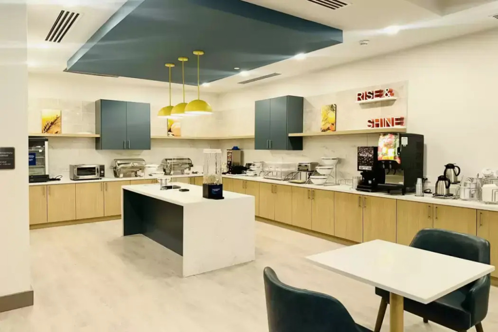 Comfort Inn & Suites Nashville Bellevue