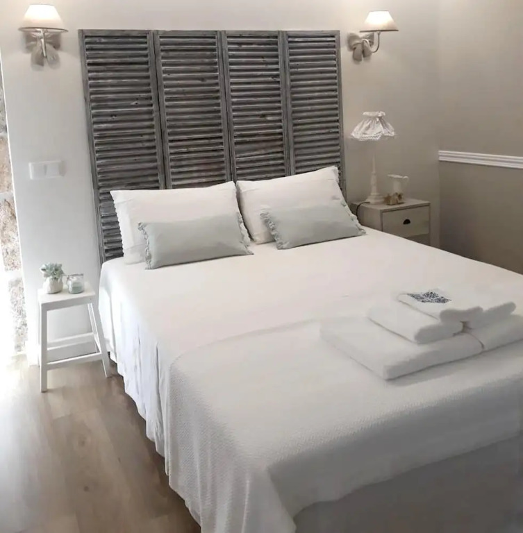 House With 3 Bedrooms in Gondiães, With Wonderful Mountain View, Enclosed Garden and Wifi