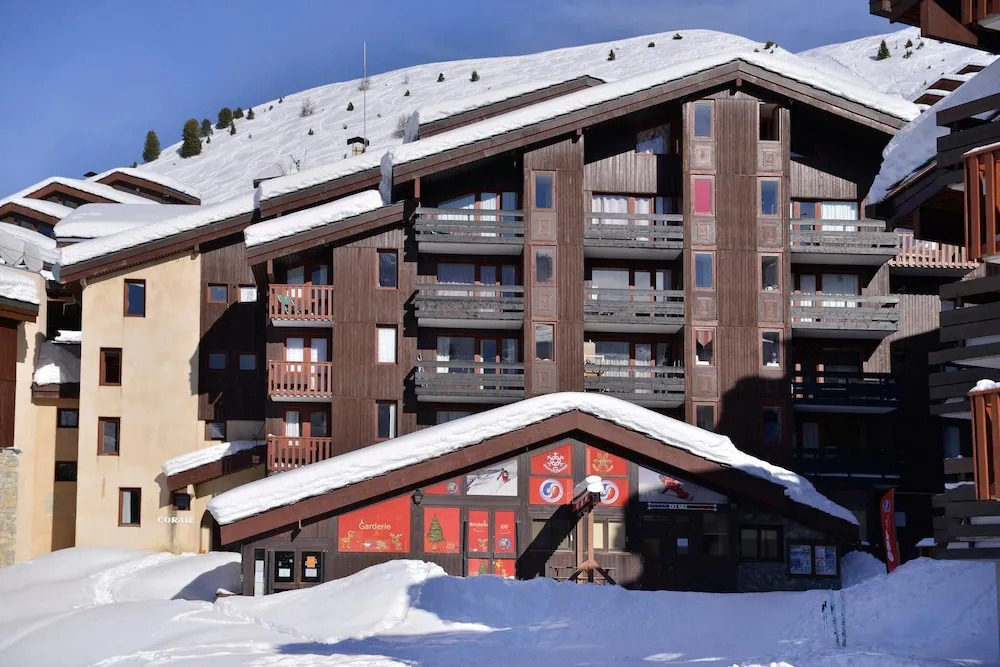 Belle Plagne Divisible Studio on Slopes for 3/4 People of 21 mÂ² Cl457