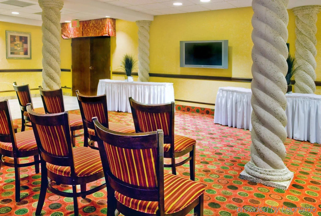 Holiday Inn Express Hotel & Suites Clewiston by IHG