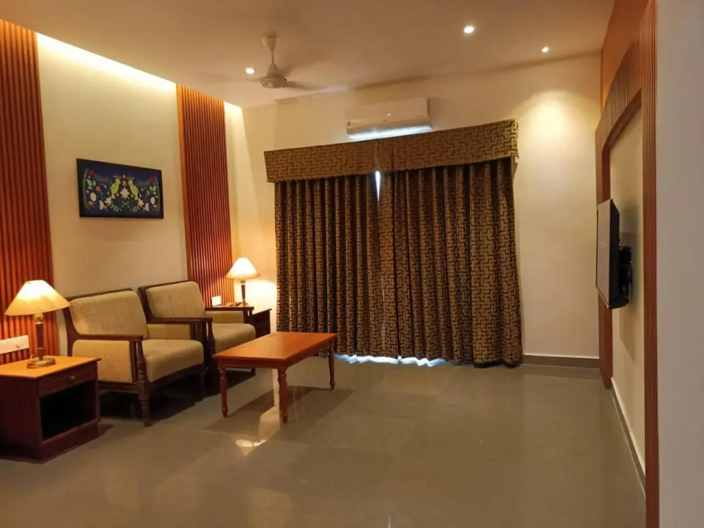 Cloud 9 Hotel