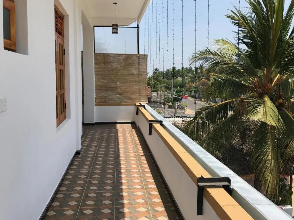Shadow Bay Hotel