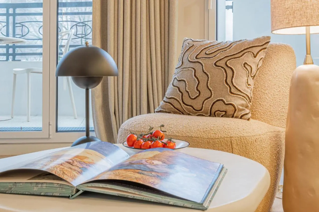 Yuna Porte-Maillot - ApartHotel