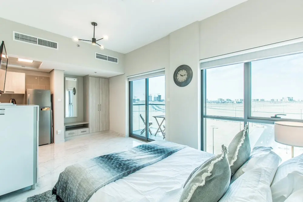 Dubai South MAG 5 560
